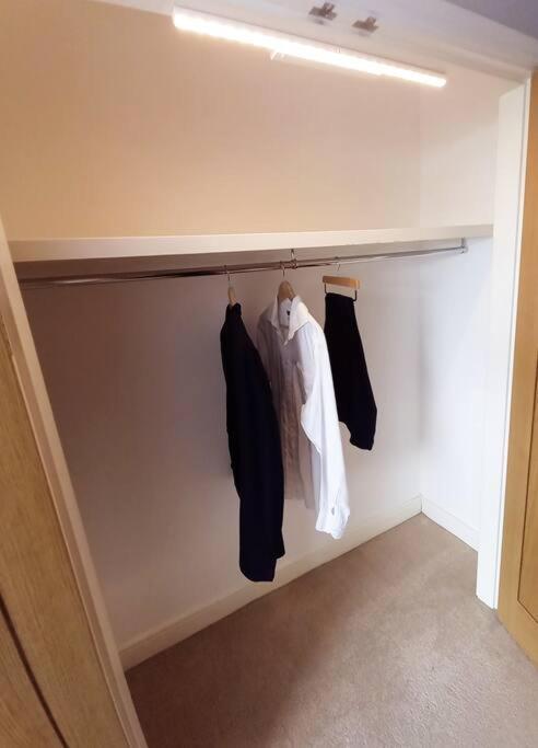 Ultra-Luxury City Centre 2 Bed Apartment, With Free Parking Cardiff Eksteriør bilde